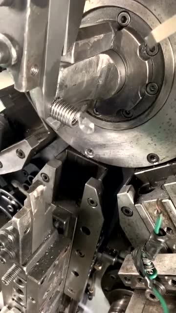 10秒制作彈簧 彈簧機(jī)械的逆天工藝